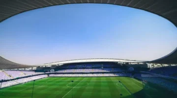 ستاد هزاع بن زايد يتلألأ استعدادًا لمواجهة الأهلي وسيراميكا